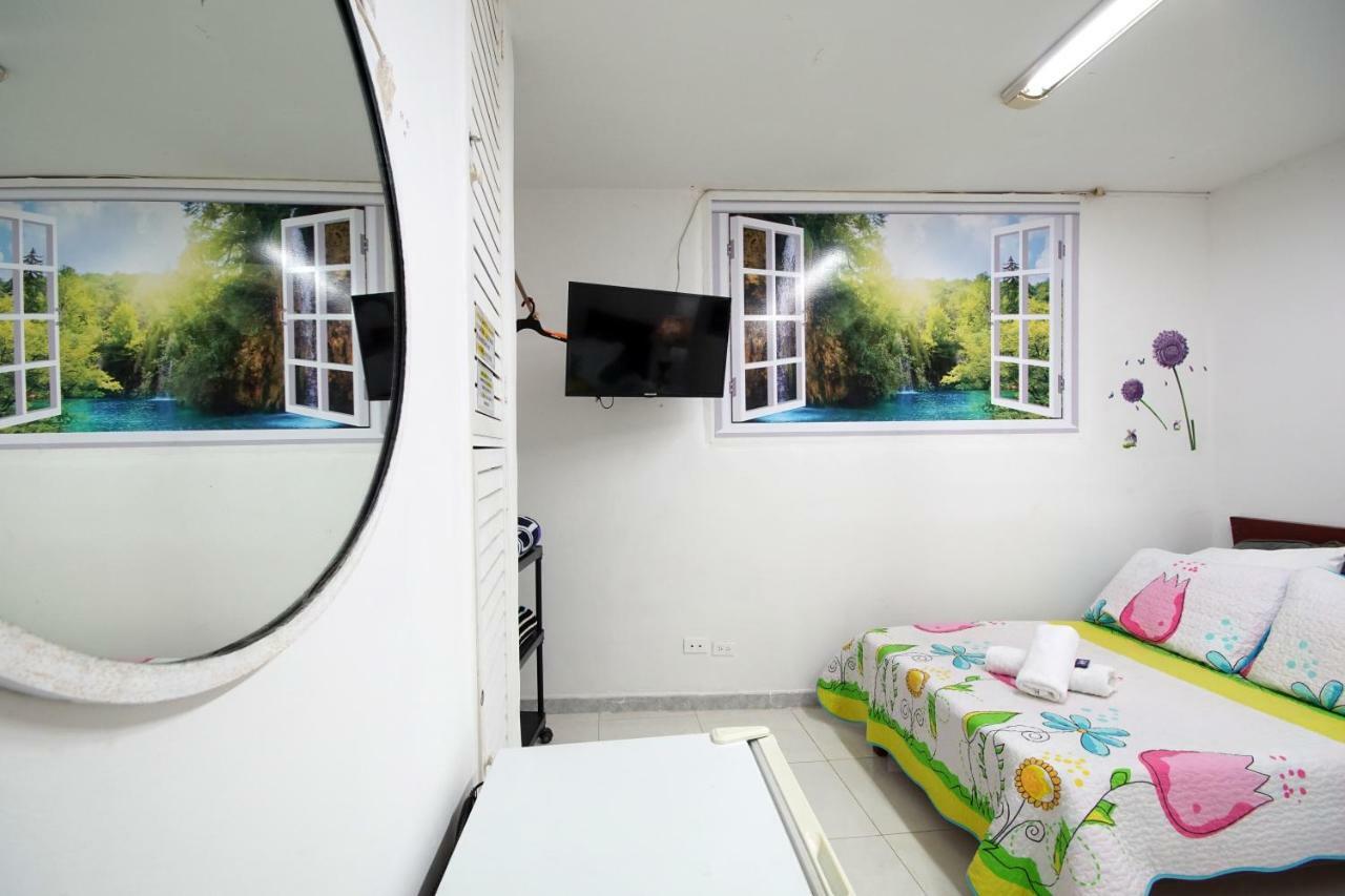 Hostal Tequendama Martha Santamaria Кали Экстерьер фото